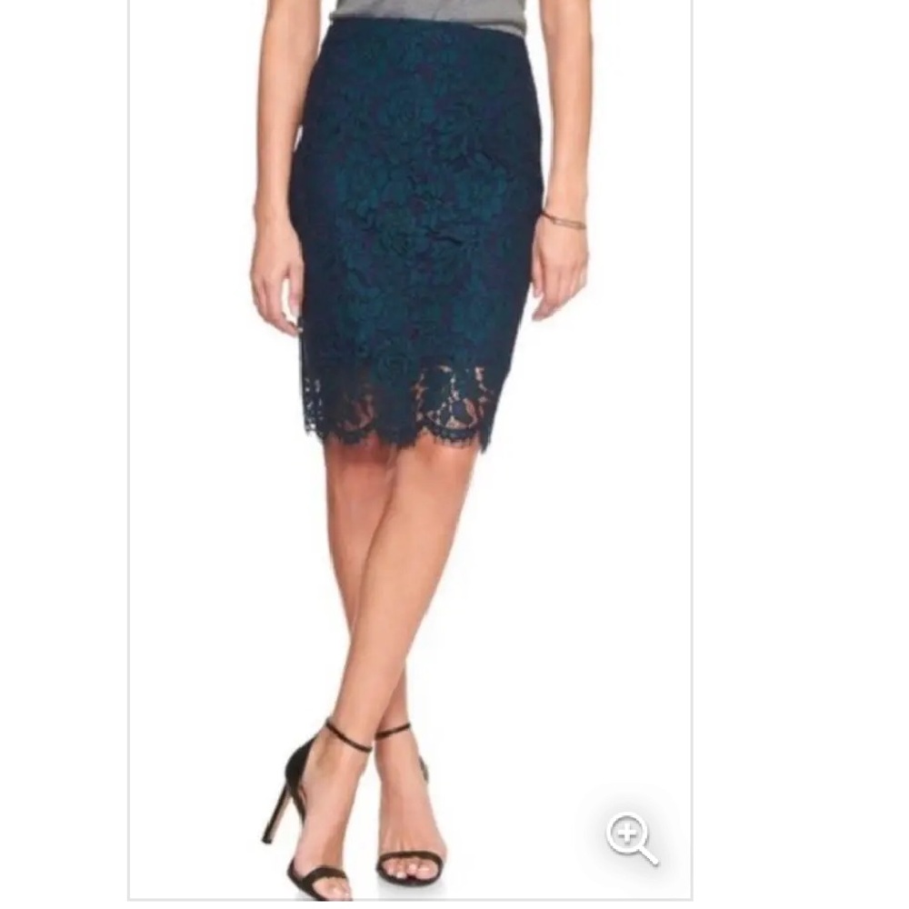Banana Republic Navy & Teal Lace Pencil Skirt Size 2